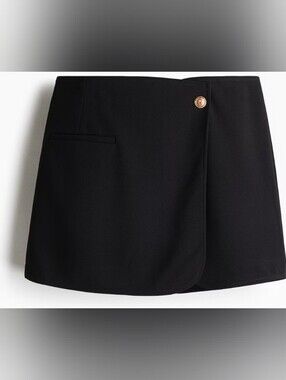 Interlock Skort H&M SIZE 4